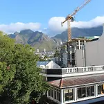 Affordable Rooms On Long Street